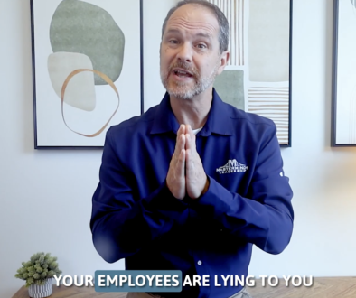 employees-lying